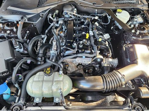 Used 2023 Ford Mustang Convertible image 28