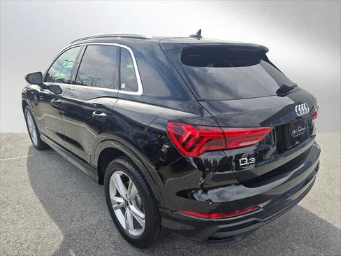 Used 2024 Audi Q3 2.0T Premium w/ Convenience Package image 5