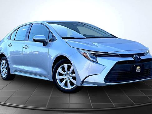 Used 2024 Toyota Corolla LE FWD image 22