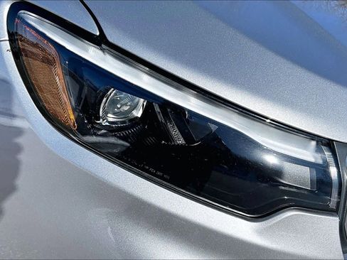 Used 2023 Jeep Compass Latitude w/ Sun and Sound Group image 27