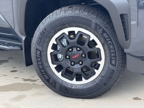 New 2026 Toyota 4Runner TRD Off-Road Premium AWD/4WD image 2