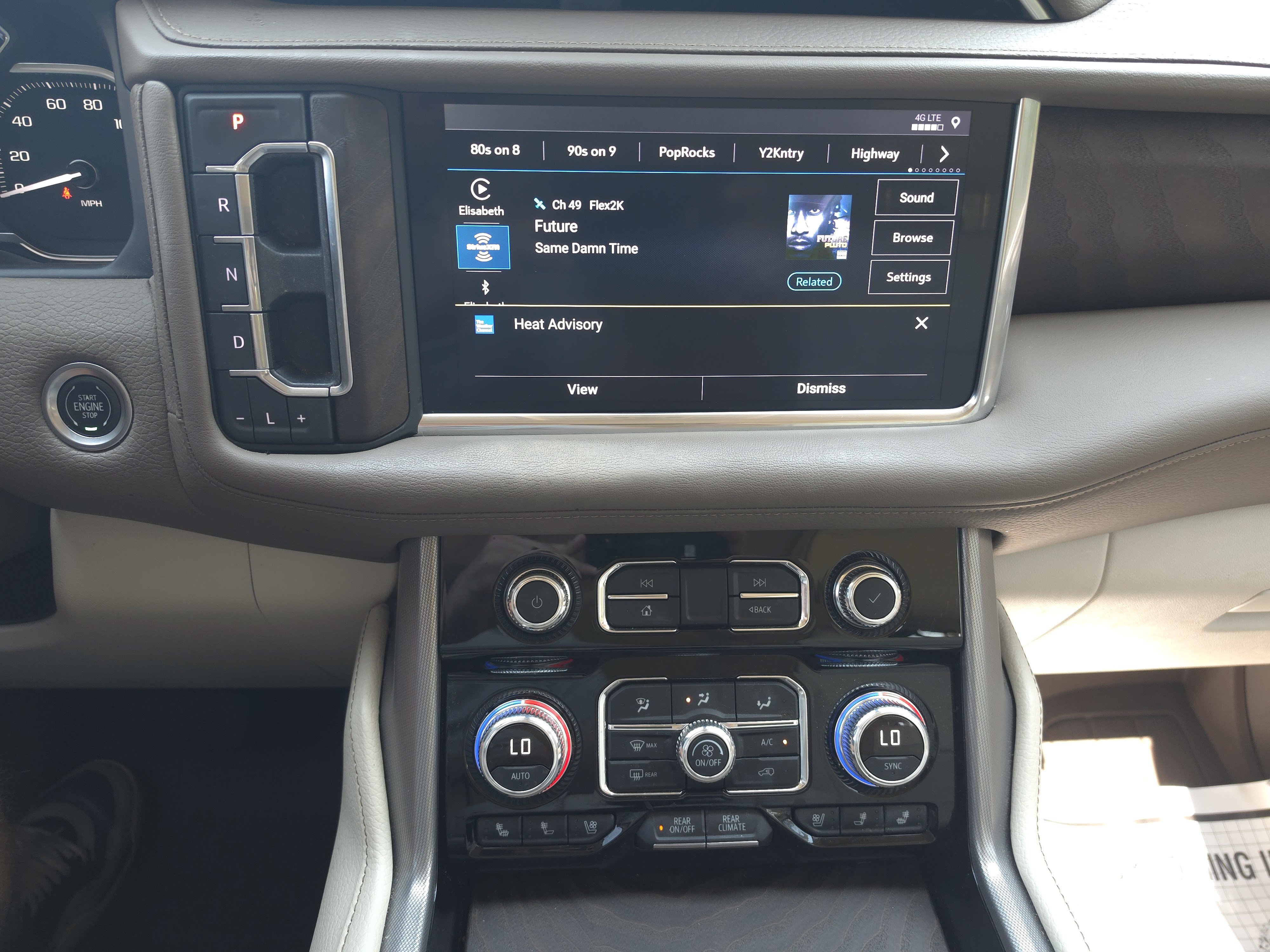 Used 2021 GMC Yukon Denali w/ Denali Premium Package AWD/4WD image 13