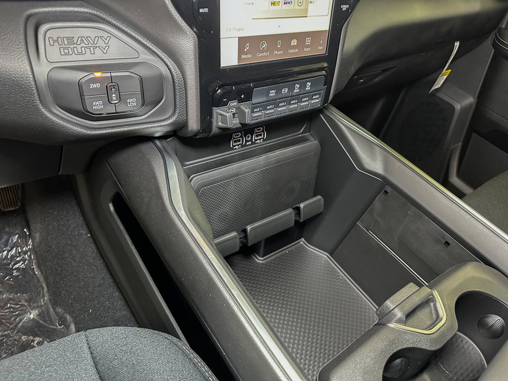New 2026 RAM 3500 Big Horn AWD/4WD image 30