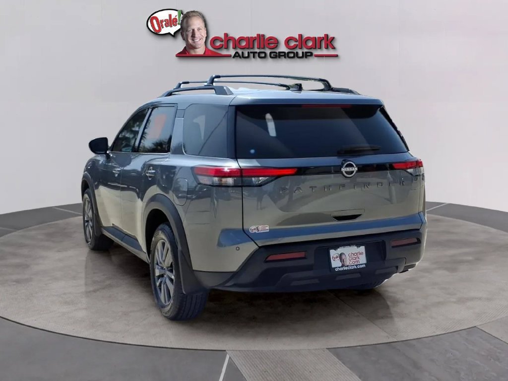Certified 2026 Nissan Pathfinder SV FWD image 3