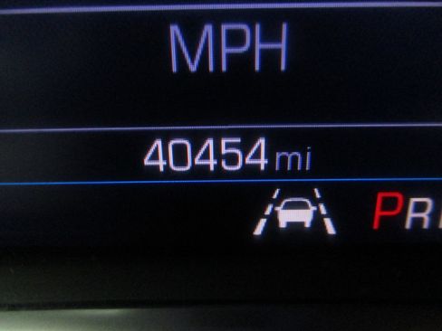 Used 2021 Chevrolet Equinox LT w/ Driver Convenience Package image 18