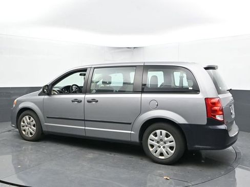Used 2016 Dodge Grand Caravan American Value Package image 6