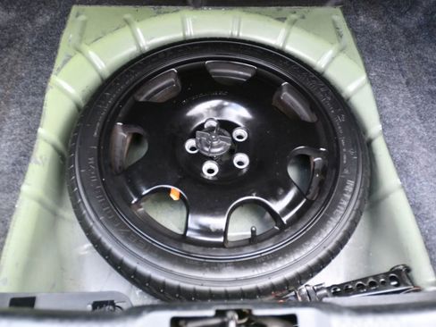 Used 2020 Ford Mustang Premium RWD image 12