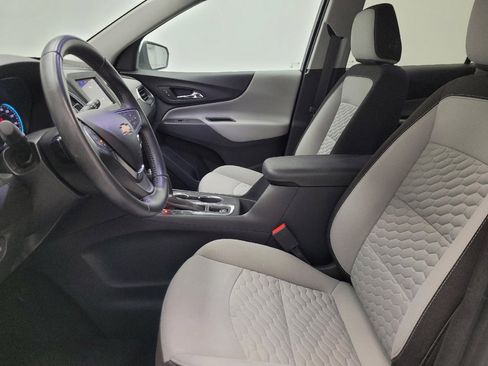 Used 2021 Chevrolet Equinox LT image 17