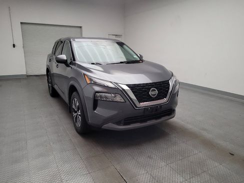 Used 2021 Nissan Rogue SV image 14