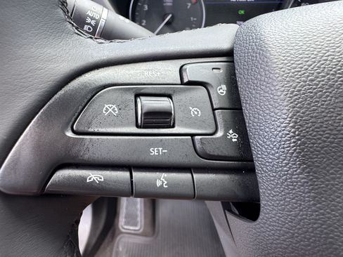 Used 2019 Cadillac XT4 Premium Luxury FWD image 35