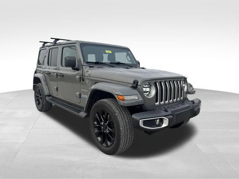 Used 2021 Jeep Wrangler Unlimited Sahara w/ Cold Weather Group AWD/4WD image 3