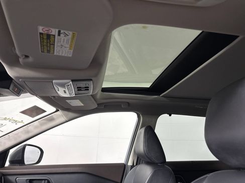Used 2021 Nissan Rogue SL w/ Premium Package FWD image 34