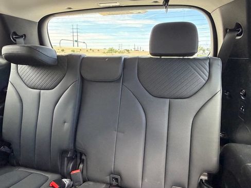 Used 2023 Hyundai Palisade SEL AWD/4WD image 16