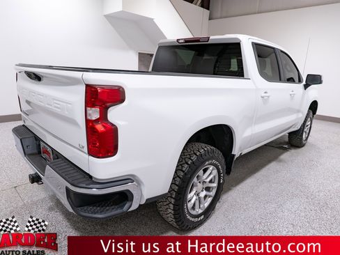 Used 2022 Chevrolet Silverado 1500 LT w/ Z71 Off-Road Package image 5