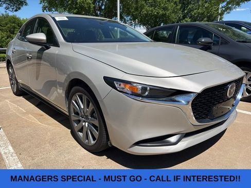 Used 2025 MAZDA MAZDA3 s FWD image 3
