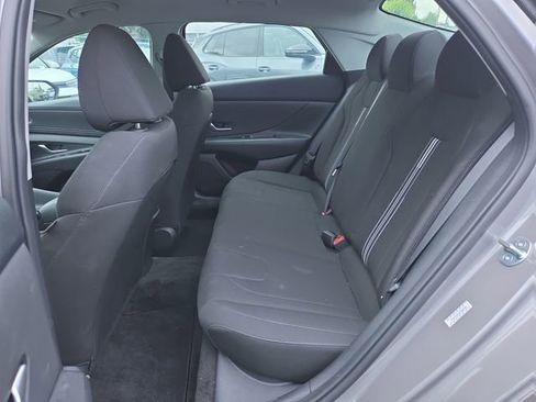 Used 2023 Hyundai Elantra SEL w/ Convenience Package FWD image 11