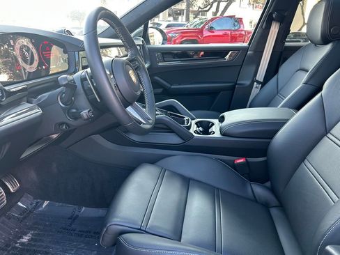 Used 2025 Porsche Cayenne GTS image 11