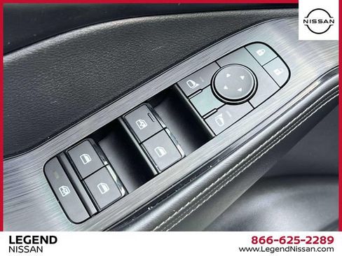 Certified 2024 Nissan Rogue SV w/ SV Premium Package AWD/4WD image 18