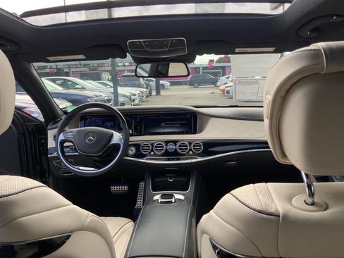 Used 2017 Mercedes-Benz S 550 Sedan image 34