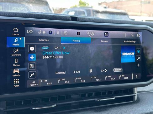 Used 2025 Jeep Wrangler Sport AWD/4WD image 19