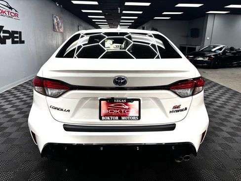 Used 2024 Toyota Corolla SE FWD image 12