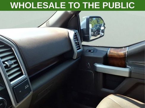 Used 2015 Ford F150 King Ranch w/ Equipment Group 601A Luxury AWD/4WD image 28