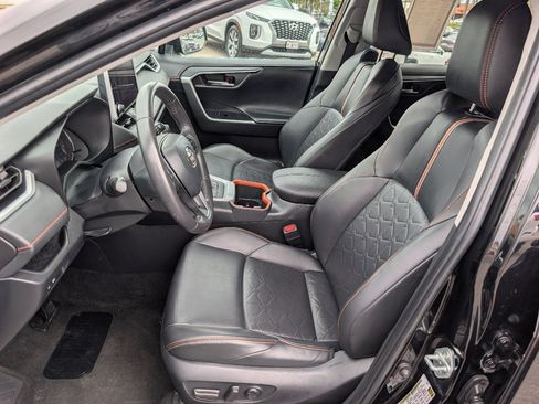 Used 2024 Toyota RAV4 Adventure AWD/4WD image 2