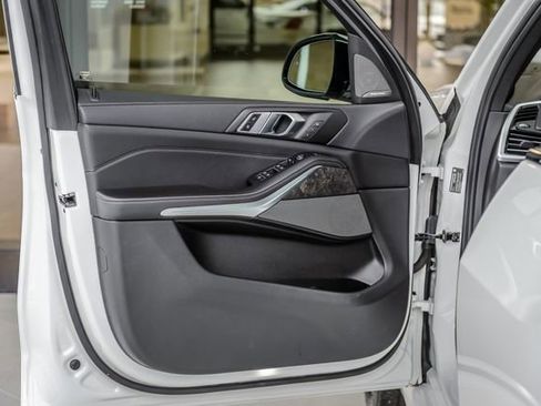 Used 2020 BMW X5 sDrive40i w/ M Sport Package image 49