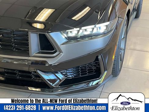 New 2025 Ford Mustang Dark Horse image 9