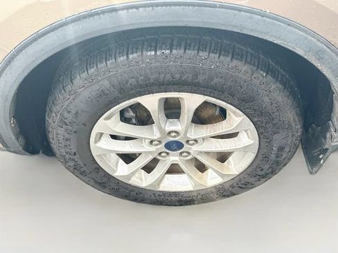 Used 2020 Ford Escape SE AWD/4WD image 24
