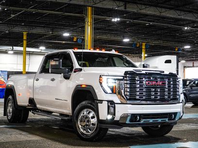 Used 2025 GMC Sierra 3500 Denali w/ Denali Reserve Package