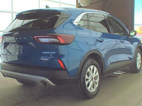 Used 2023 Ford Escape Active AWD/4WD image 2