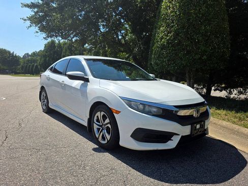 Used 2018 Honda Civic LX image 7