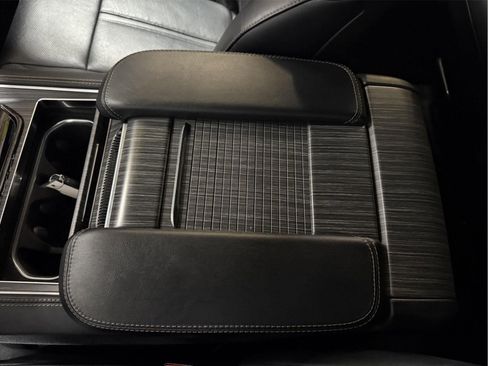 Used 2024 Jeep Wagoneer Series II w/ Flexible Seating Group image 27