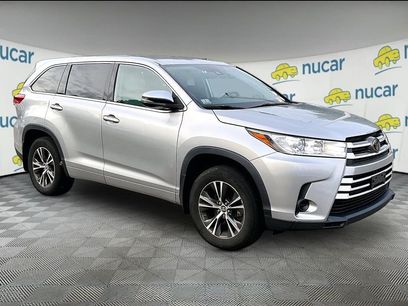Used 2018 Toyota Highlander LE