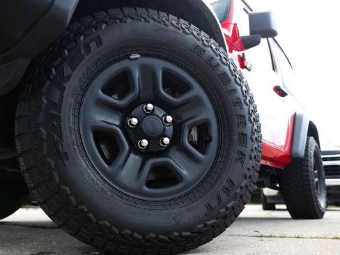 Used 2020 Jeep Wrangler Sport AWD/4WD image 38