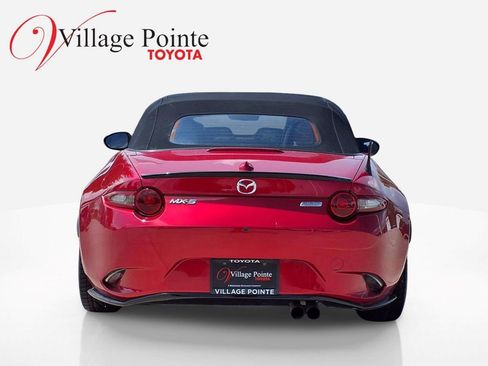 Used 2016 MAZDA MX-5 Miata Club w/ Brembo/BBS Package RWD image 4