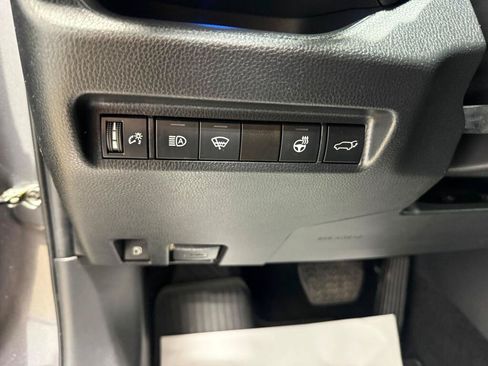 Certified 2022 Toyota RAV4 XSE w/ XSE Grade Weather Package AWD/4WD image 25