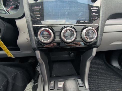 Used 2018 Subaru Forester 2.5i Premium w/ All-Weather Package AWD/4WD image 21
