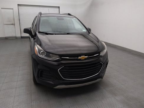 Used 2021 Chevrolet Trax LT FWD image 14