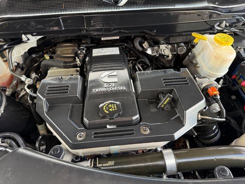 Used 2021 RAM 5500 Tradesman image 8