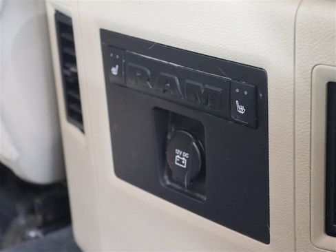 Used 2018 RAM 2500 Limited image 29