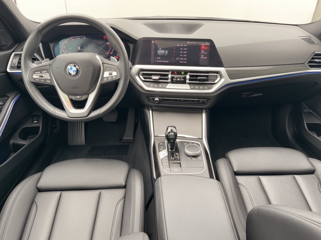 Used 2020 BMW 330i Sedan w/ Premium Package RWD image 17