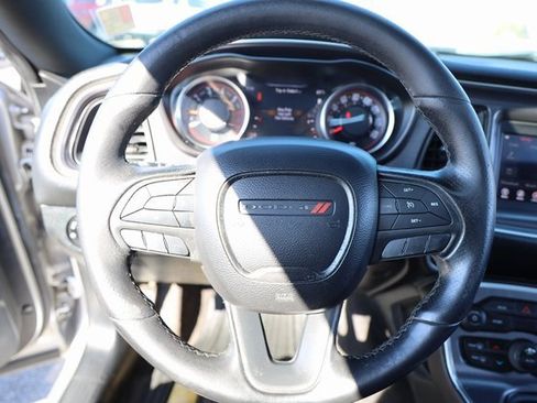 Used 2018 Dodge Challenger R/T image 15