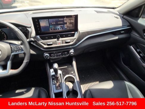 Used 2025 Nissan Altima 2.5 SR w/ SR Premium Package FWD image 16