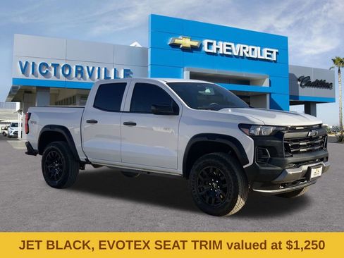 Certified 2024 Chevrolet Colorado Trail Boss w/ Safety Package AWD/4WD image 3