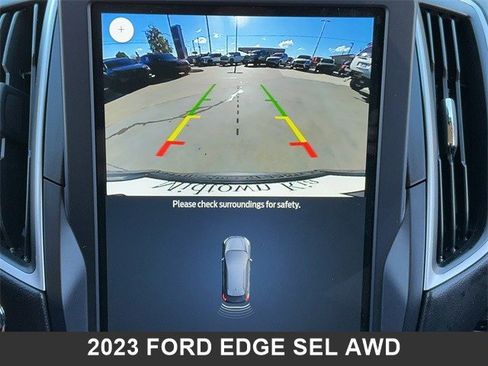 Used 2023 Ford Edge SEL image 19
