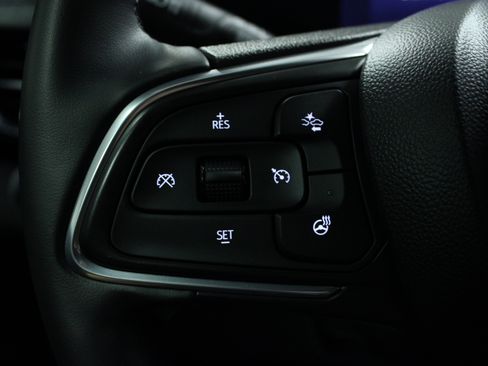Used 2024 Buick Envista Sport Touring w/ Convenience I Package FWD image 20