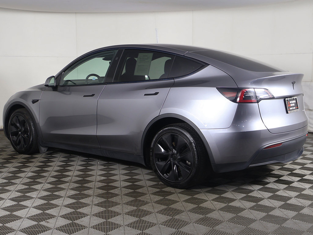Used 2025 Tesla Model Y Long Range AWD/4WD image 12
