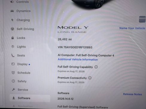 Used 2024 Tesla Model Y Long Range RWD image 4